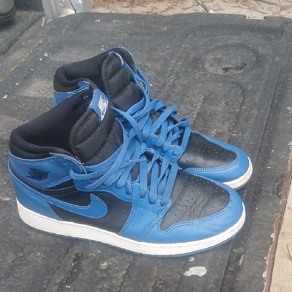 Men's Blue and Black Sneakers